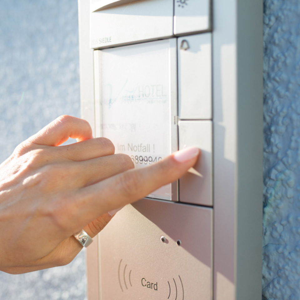 Sprech­anlagen bei Elektro Rex GmbH in Ingolstadt